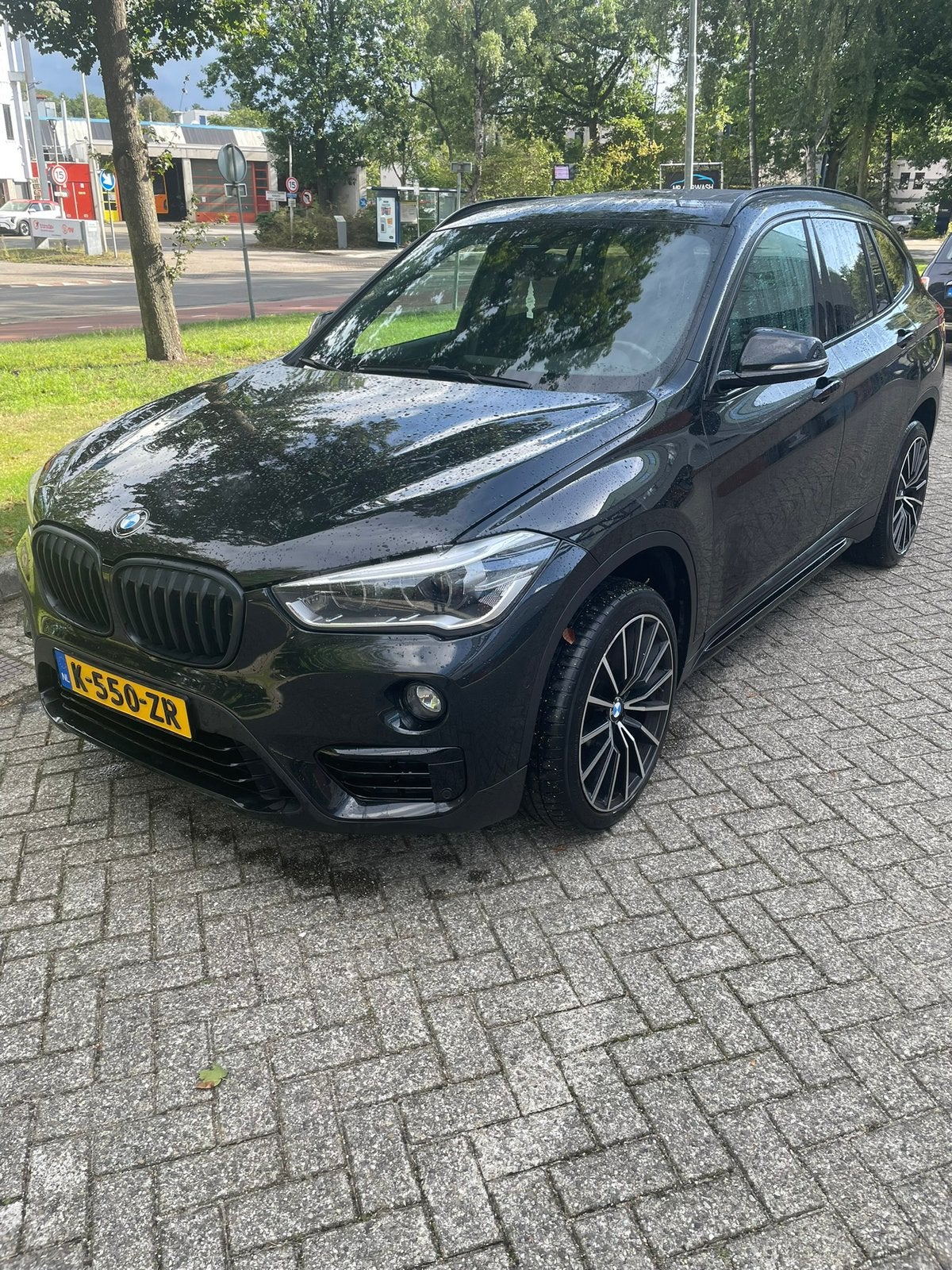 BMW X1 sdrive 18i high executive, pano/leer/automaat, Automaat, Zwart, 4 cilinders, Zwart