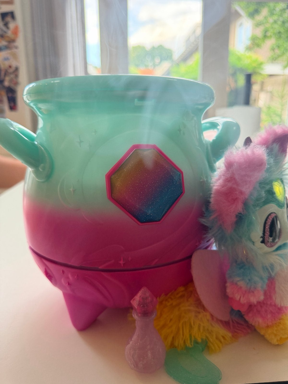 Magic Mixies Magische Ketel met Pluche Dier, Ophalen, Zo goed als nieuw, Meisje