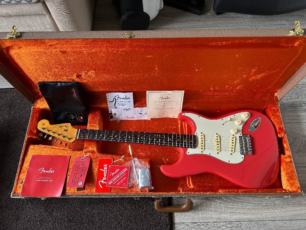 Fender American Vintage II 1961 Strat. 2023 Fiësta Red NWST., Ophalen, Zo goed als nieuw, Solid body, Fender