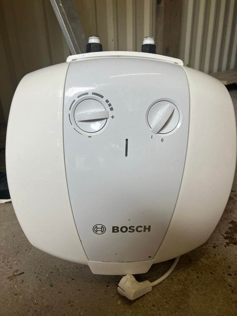Bosch Boiler Tronic 2000T - Zo goed als nieuw, Minder dan 20 liter, Boiler, Ophalen of Verzenden, Minder dan 3 jaar oud