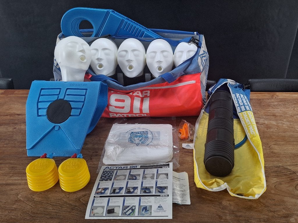 vintage Actar 911 patrol kit CPR reanimatie training oefenen, Diversen, Verpleegmiddelen, Ophalen of Verzenden, Gebruikt