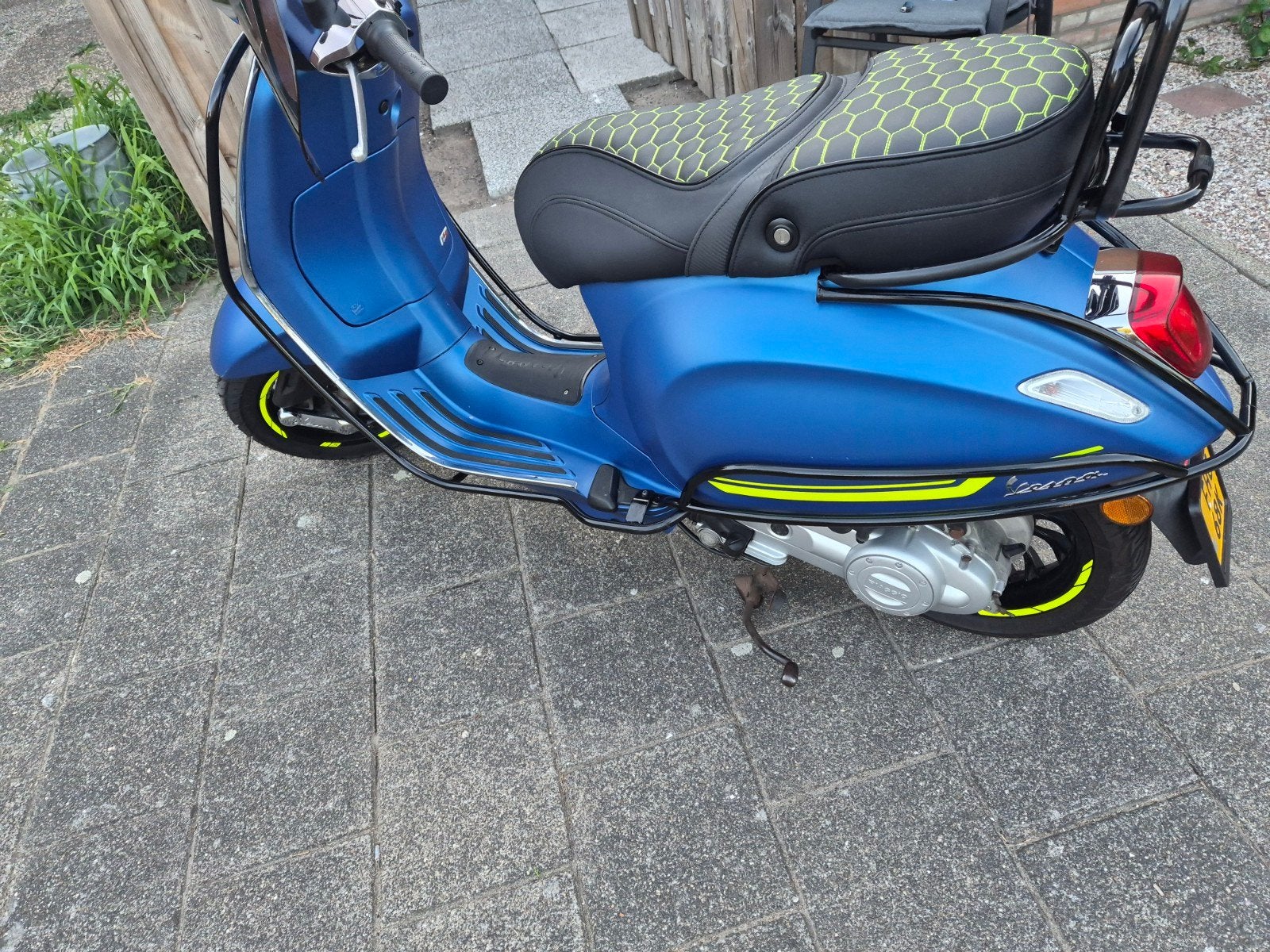 mooie vespa sprint te koop, Ophalen, Zo goed als nieuw, Benzine