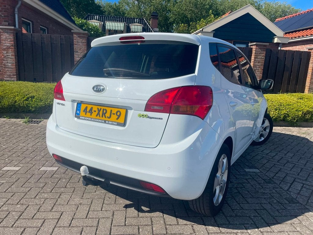 Kia Venga 1.6 CVVT Super Pack NAVI HOGE INSTAP TREKHAAK PDC, Auto's, Kia, Voorwielaandrijving, Euro 5, 125 pk, Gebruikt