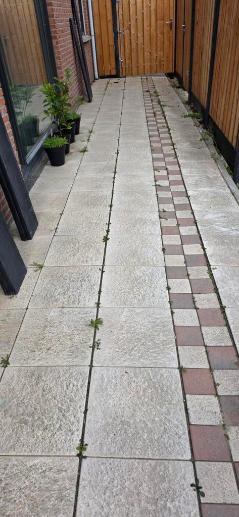 Gratis tegels 40x40x5 cm - bijna 160m2, zelf uithalen, 60 cm of meer, Gebruikt, Ophalen of Verzenden, 10 m² of meer