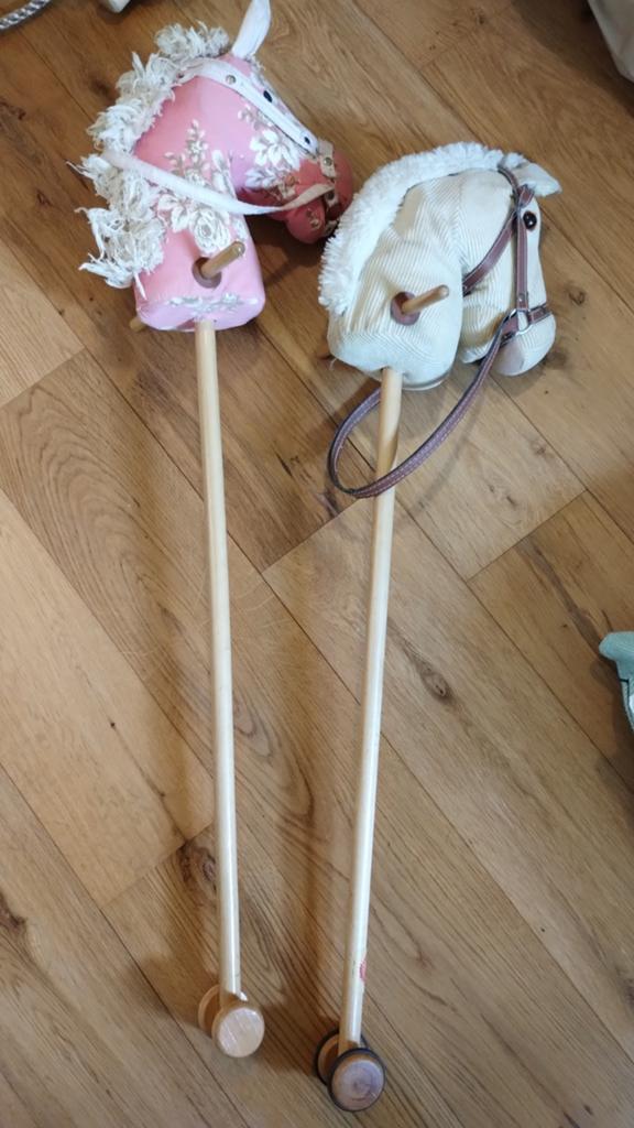 Stokpaard - roze en beige, Ophalen, Jongen of Meisje
