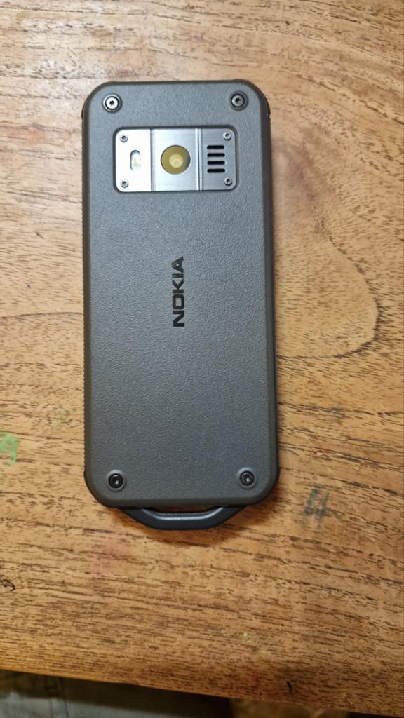 Nokia 800 Tough - Robuuste telefoon met fysiek toetsenbord, Telecommunicatie, Mobiele telefoons | Nokia, Zwart, Fysiek toetsenbord
