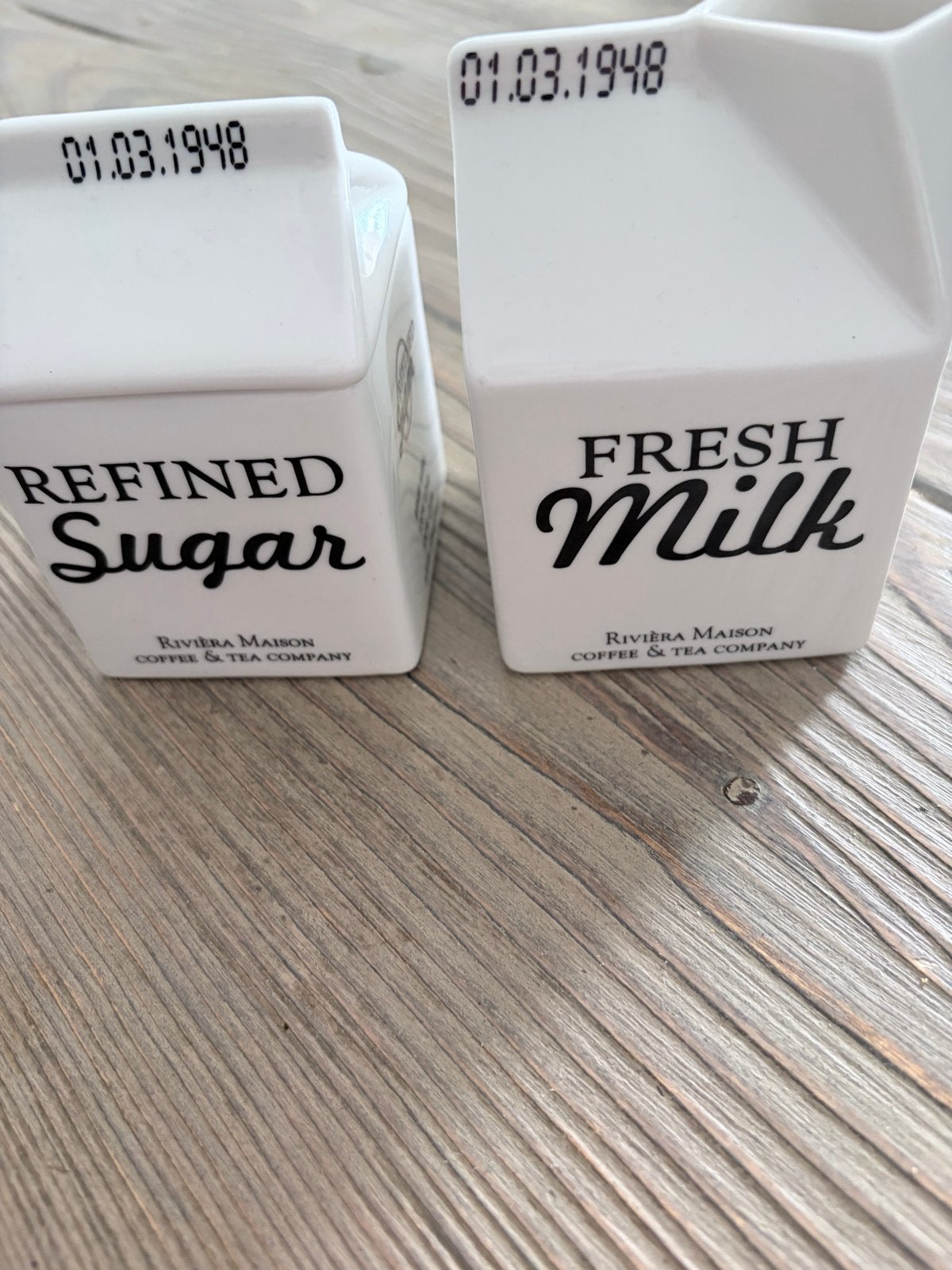 Riviera Maison Suiker- en Melkpakje Set, Keramiek, Overige typen, Ophalen of Verzenden, Zo goed als nieuw