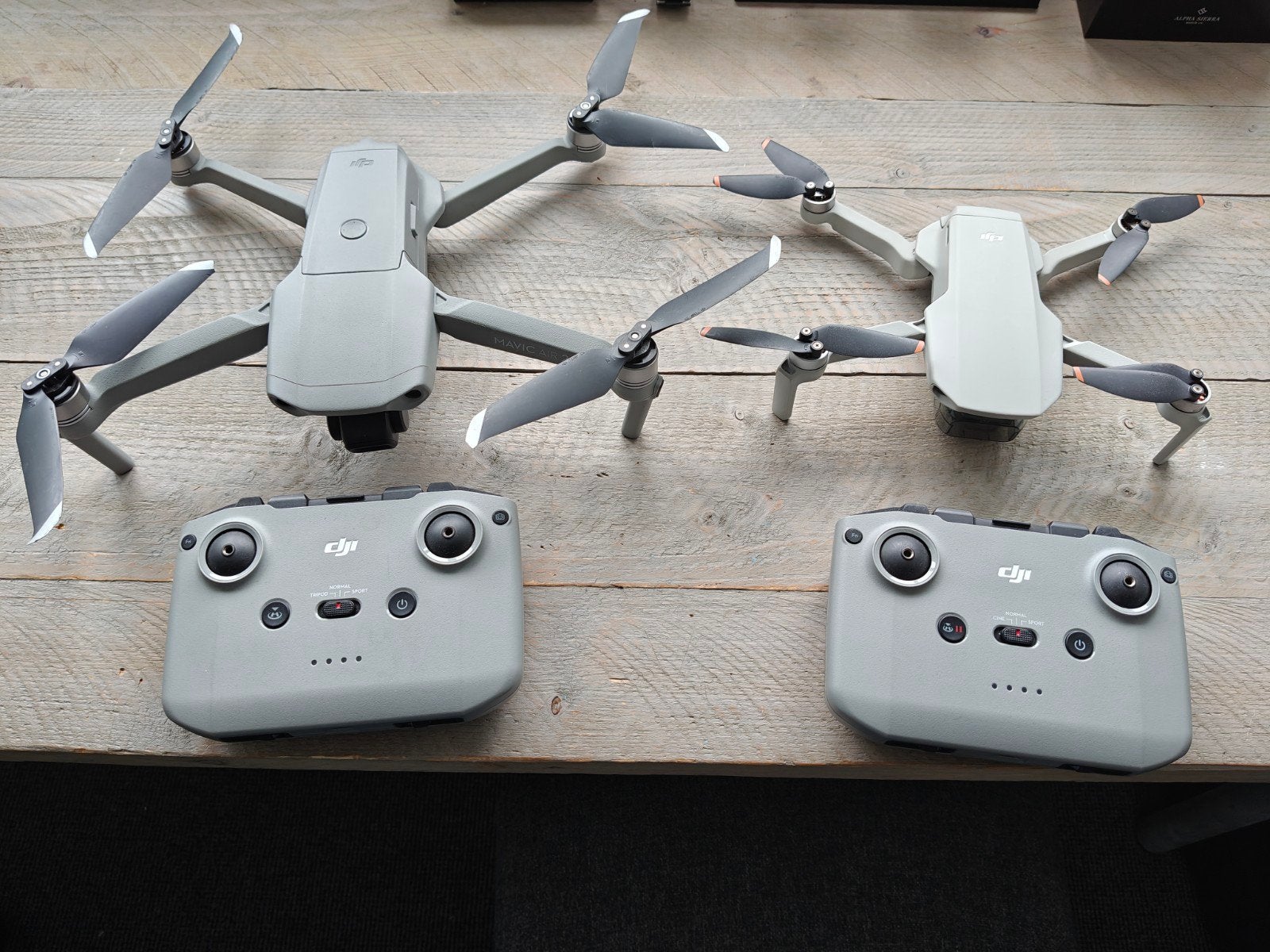 DJI Mavic Air 2 / Mini 2 met defecten (voor onderdelen), 250 tot 900 gram, 30 tot 45 minuten, Cameradrone, Obstakel-ontwijking