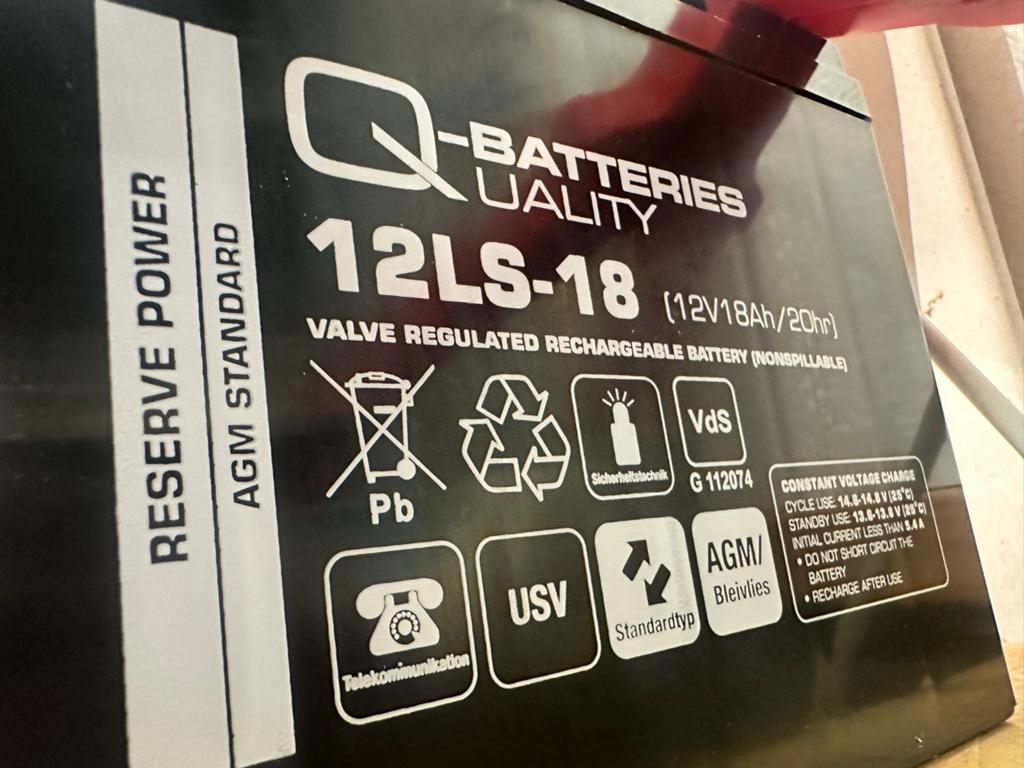 8x Q-Batteries 12LS-18 AGM Accu 12V 18Ah - Nieuw in doos, Ophalen, Nieuw, Oplaadbaar
