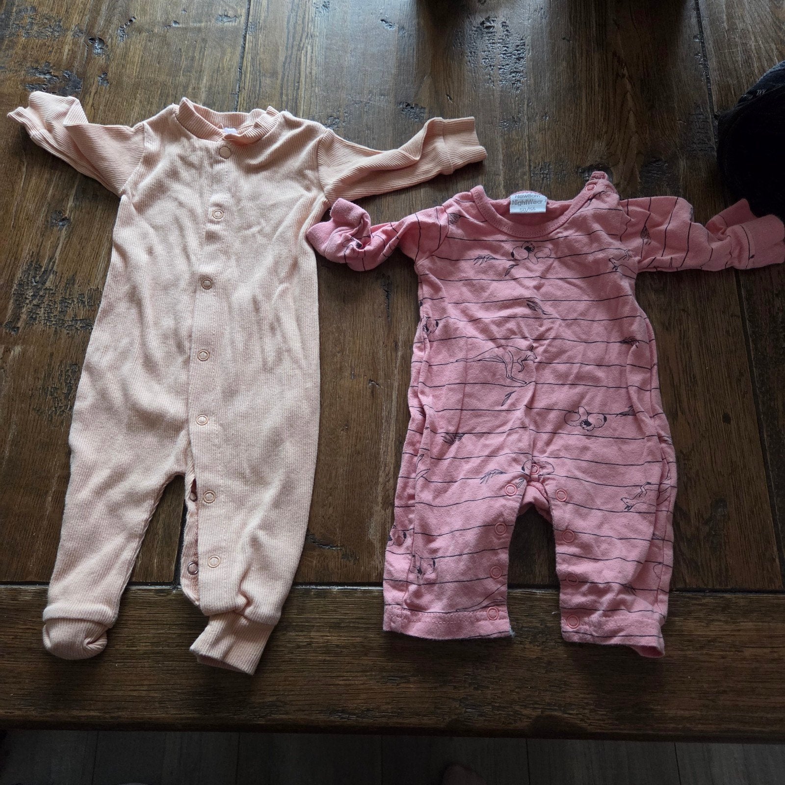 2 schattige rompertjes voor baby's, Kinderen en Baby's, Babykleding | Overige, Ophalen of Verzenden, Gebruikt, Onbekend, Meisje