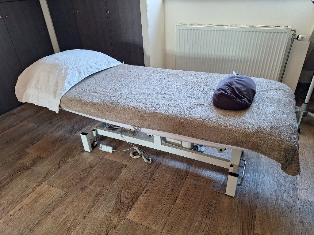 Massagetafel - elektrisch verstelbaar - 80 cm breed, Ophalen, Gebruikt, Massagetafel