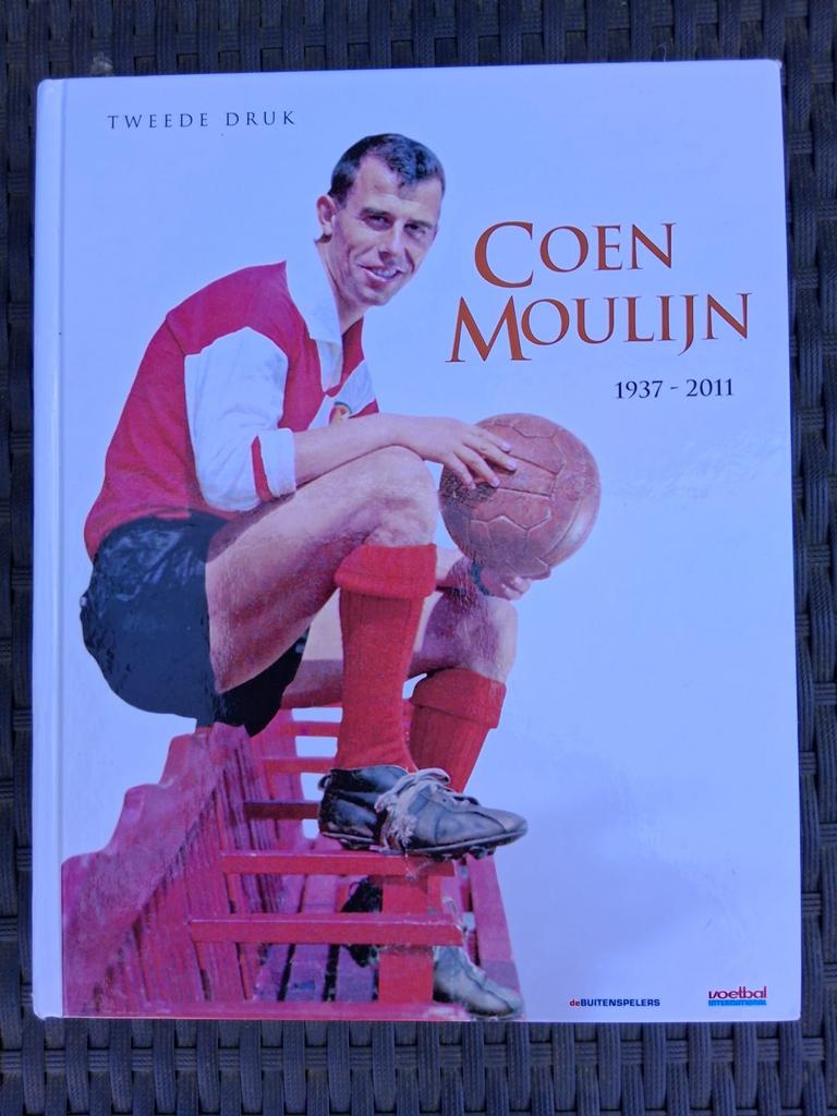 Coen Moulijn Feyenoord Boek - Tweede Druk, Boeken, Ophalen of Verzenden, Gelezen, Balsport