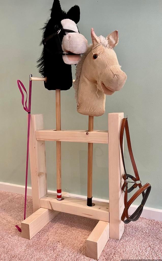 Hobby horse stal, Kinderen en Baby's, Speelgoed | Hobbelfiguren, Nieuw, Ophalen of Verzenden