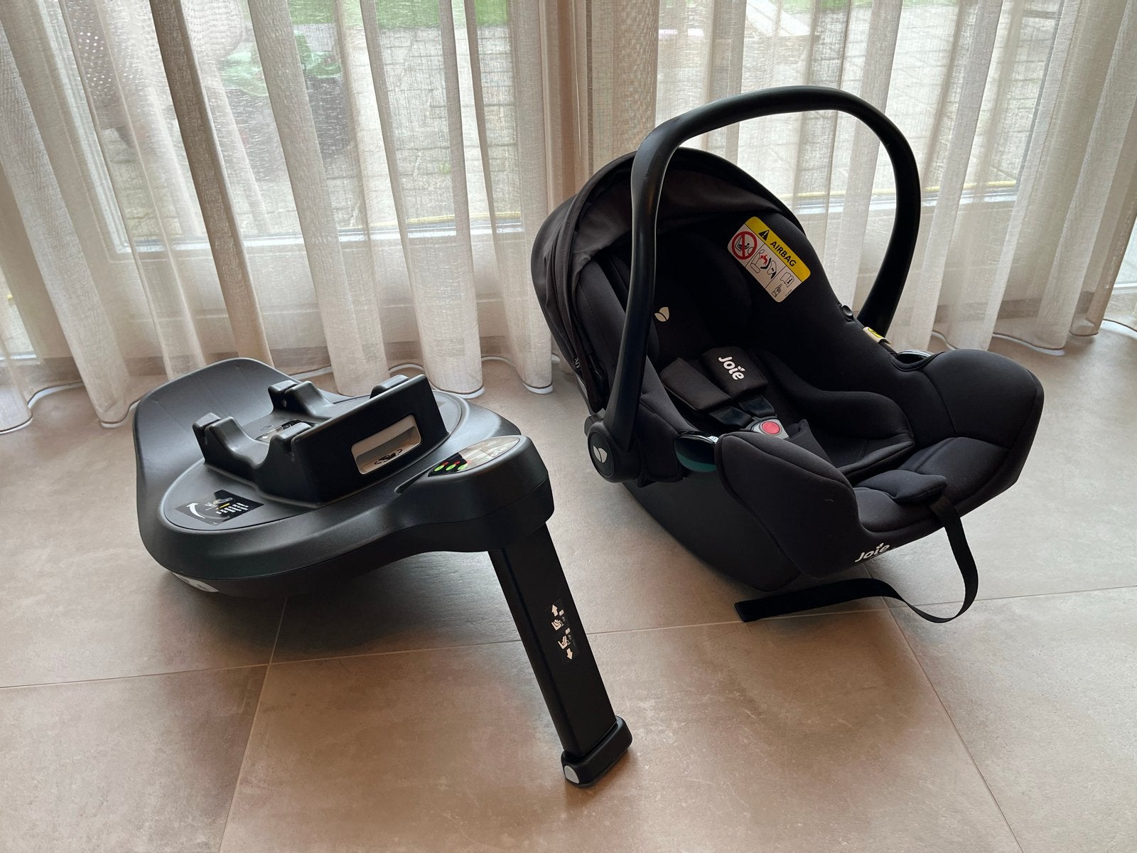 Joie i-Snug 2 autostoel met i-Harbour draaibare isofix base, Slaapstand, Zo goed als nieuw, Isofix, 0 t/m 13 kg