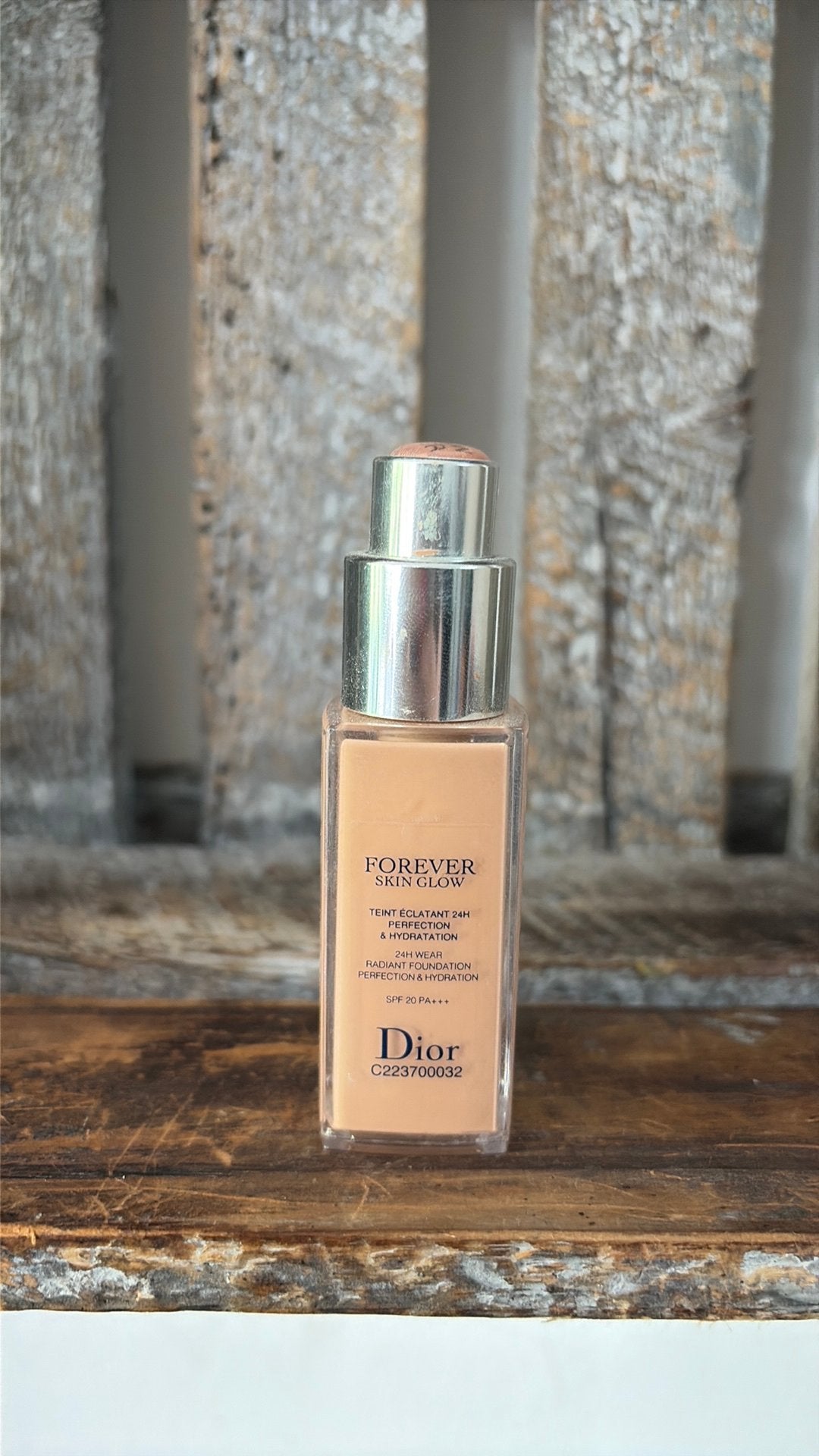 Dior Forever Skin Glow Foundation 3CR, Ophalen of Verzenden, Zo goed als nieuw, Beige, Gehele gezicht
