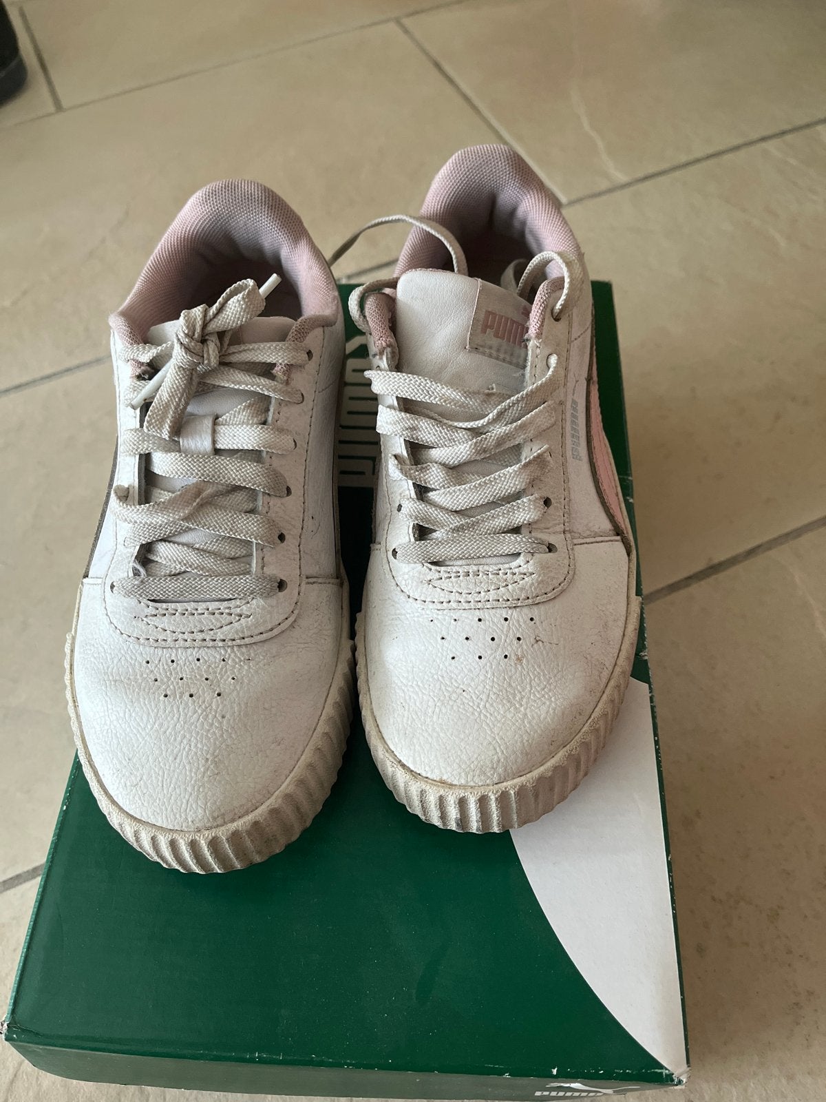 Puma Carina sneakers wit/roze - Maat 38, Ophalen, Zo goed als nieuw, Wit, Sneakers of Gympen