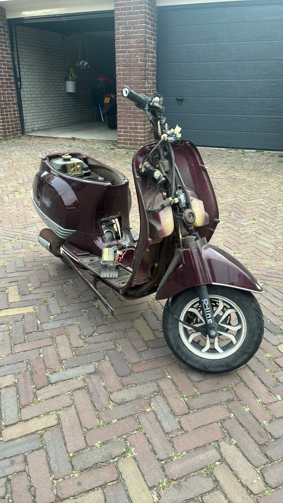 Gratis ophalen, Fietsen en Brommers, Scooters | Overige merken, Ophalen, Gebruikt, Benzine