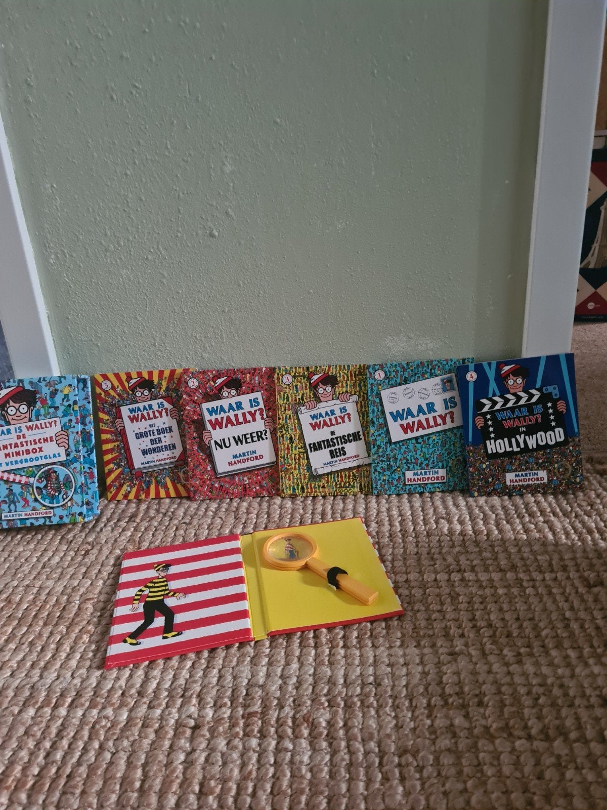 Waar is wally? "Minibox" en "speuren naar snippers", Ophalen of Verzenden, Zo goed als nieuw, Martin Handford, Fictie algemeen