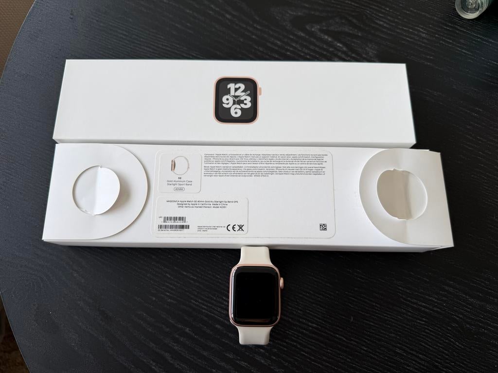 Apple Watch SE 40mm Starlight, Sieraden, Tassen en Uiterlijk, Smartwatches, Ophalen, Zo goed als nieuw, Roze, IOS