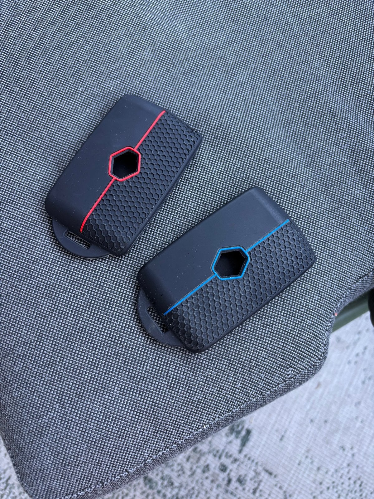 2x Autosleutelhoes voor Renault Clio, Megane, Kadjar, Dacia, Auto diversen, Auto-accessoires, Ophalen of Verzenden, Zo goed als nieuw