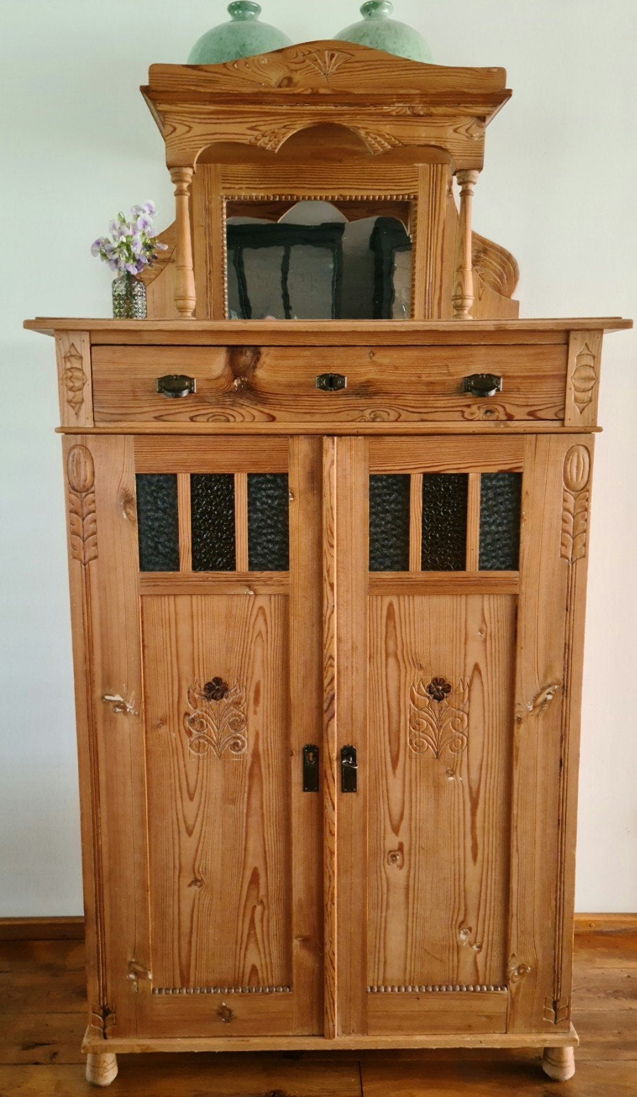Antieke grenen meidenkast Jugendstil met spiegelopstand, Ophalen