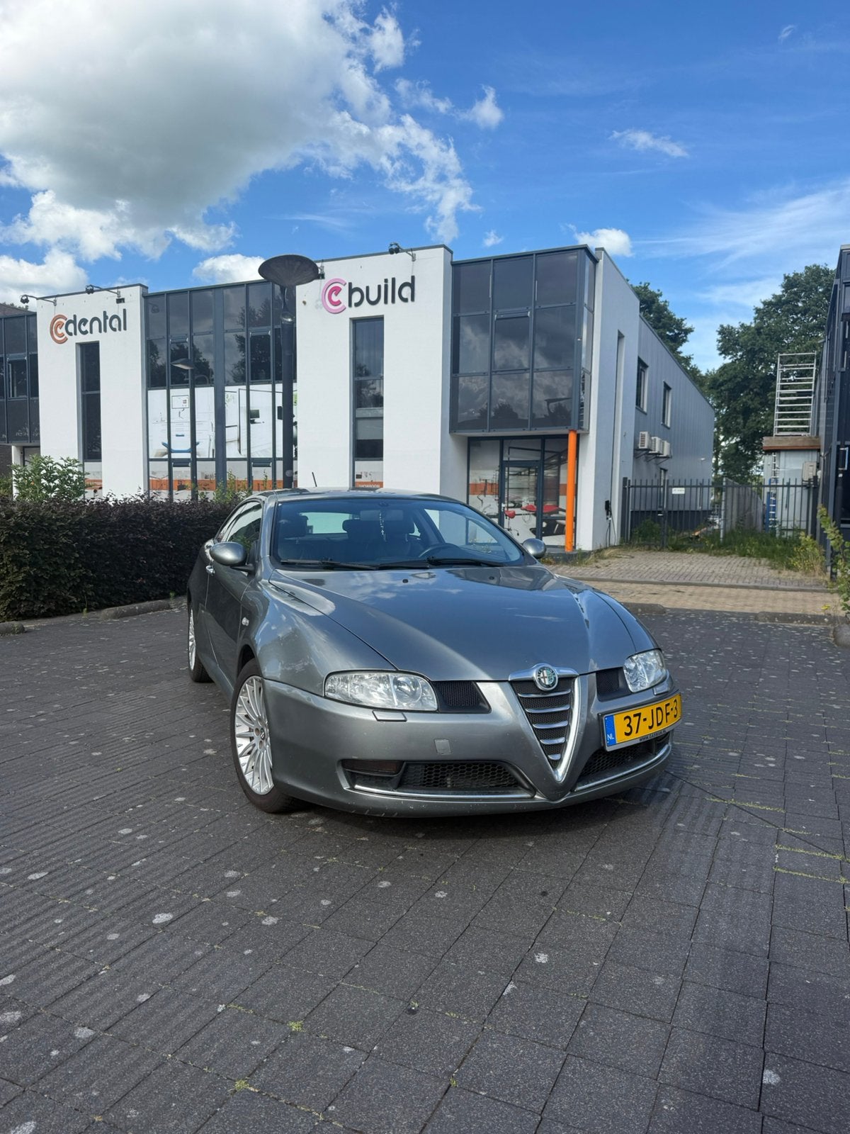 Alfa Romeo GT 2.0 JTS 2008 Grijs, Auto's, Alfa Romeo, Voorwielaandrijving, 1295 kg, 400 kg, 11 km/l