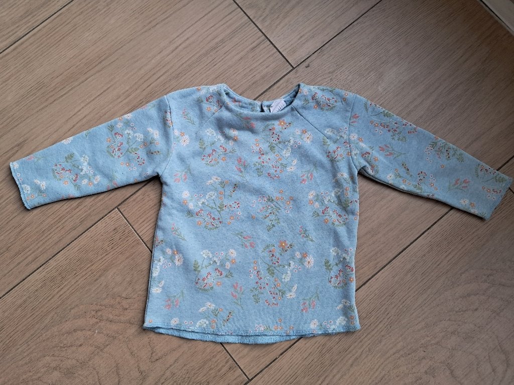 K165 Lichtblauwe trui HEMA maat 80, Kinderen en Baby's, Babykleding | Maat 80, Gebruikt, Ophalen of Verzenden, HEMA, Truitje of Vestje