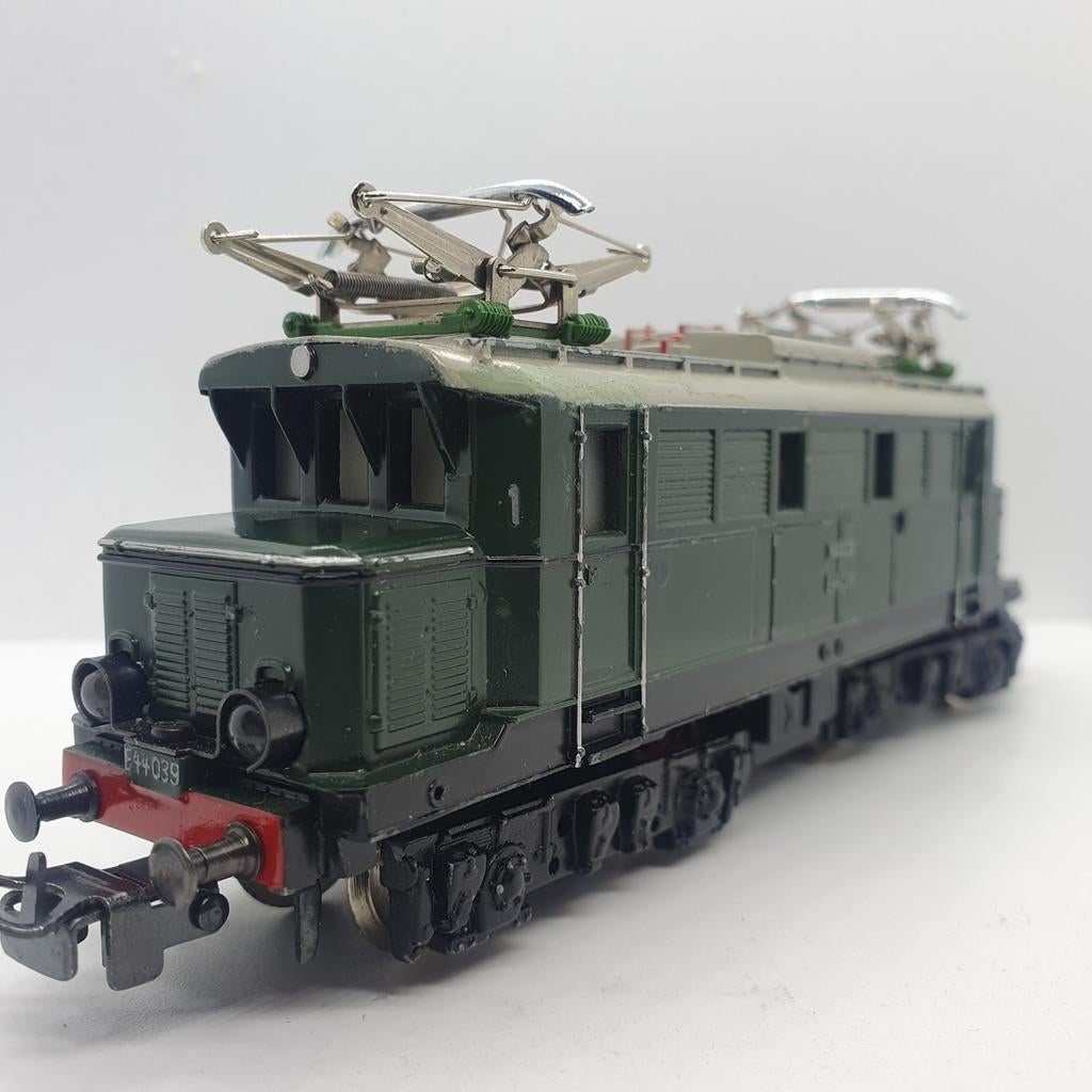 Marklin Electrische locomotief digitaal in H0, Wisselstroom, Locomotief, Ophalen of Verzenden, Zo goed als nieuw