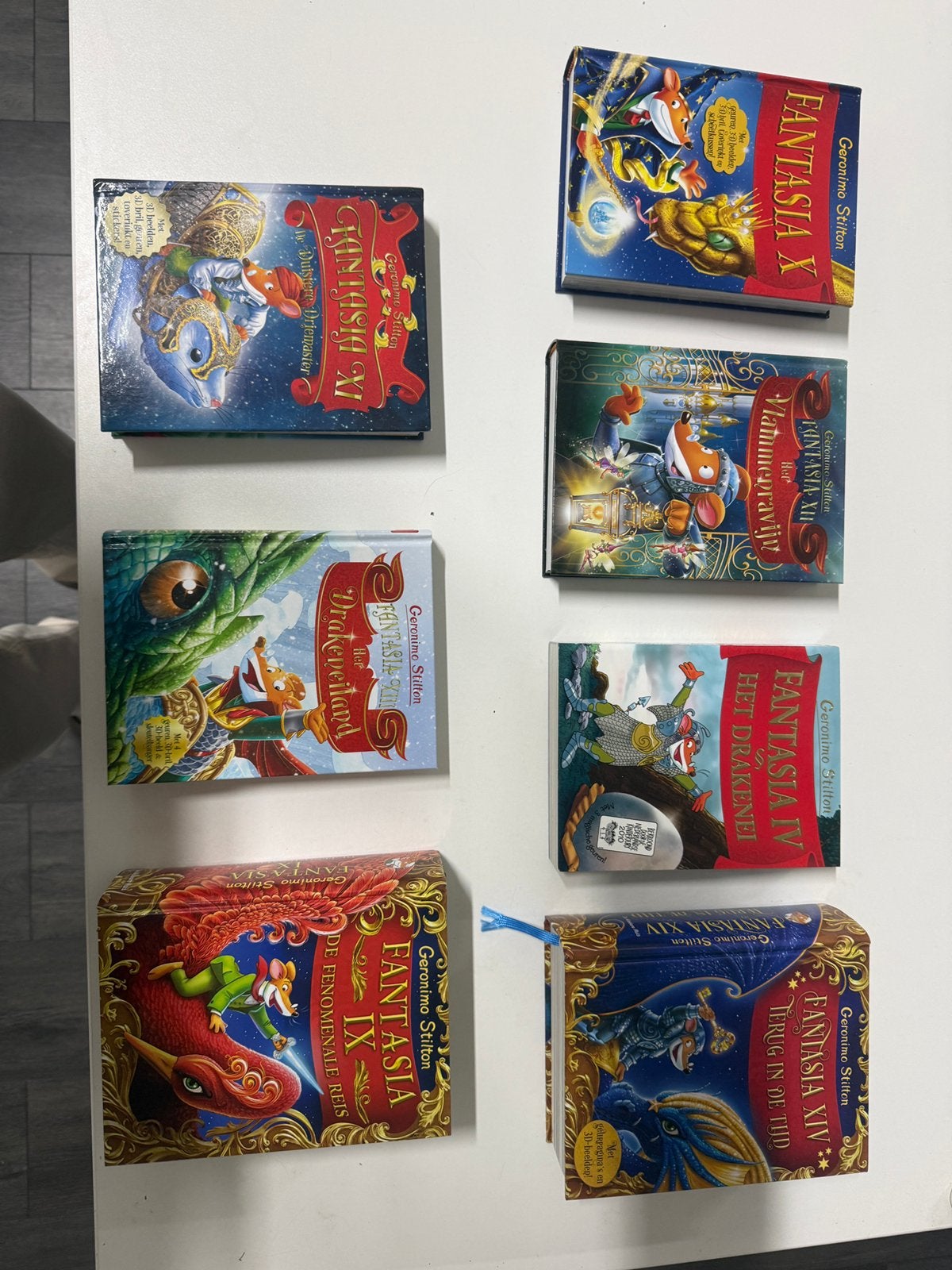 7x hardcover boeken Fantasia van Geronimo Stilton, Boeken, Fantasy, Ophalen of Verzenden, Zo goed als nieuw