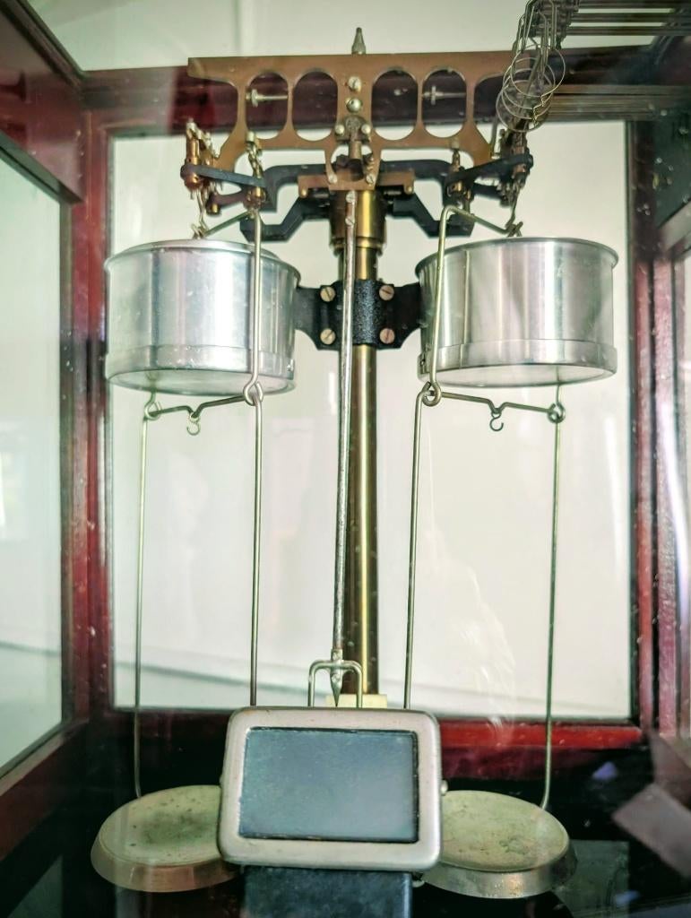 Sartorius Analytische Balans, Ophalen
