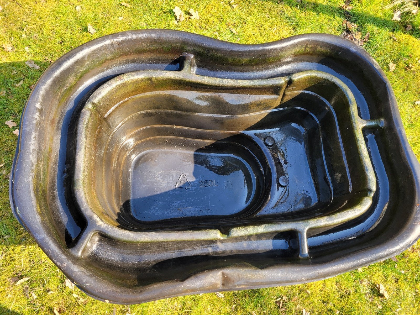 voorgevormde vijver 250 liter, Ophalen, Gebruikt