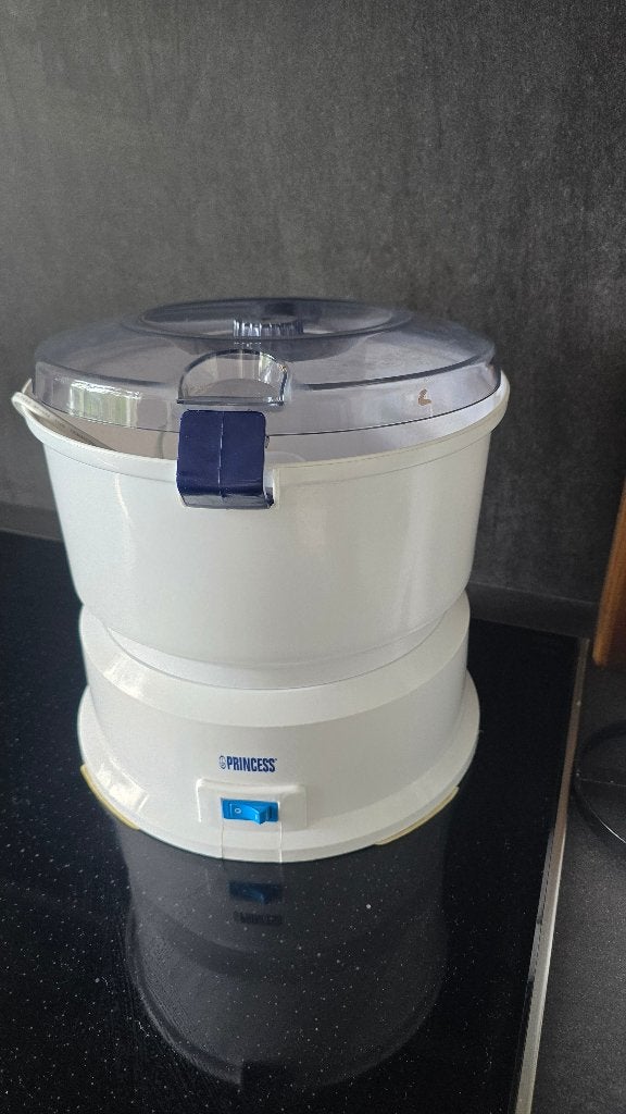 Princess aardappelschilmachime, Witgoed en Apparatuur, Keukenmixers, 4 liter of meer, Ophalen, Gebruikt, 3 snelheden of meer