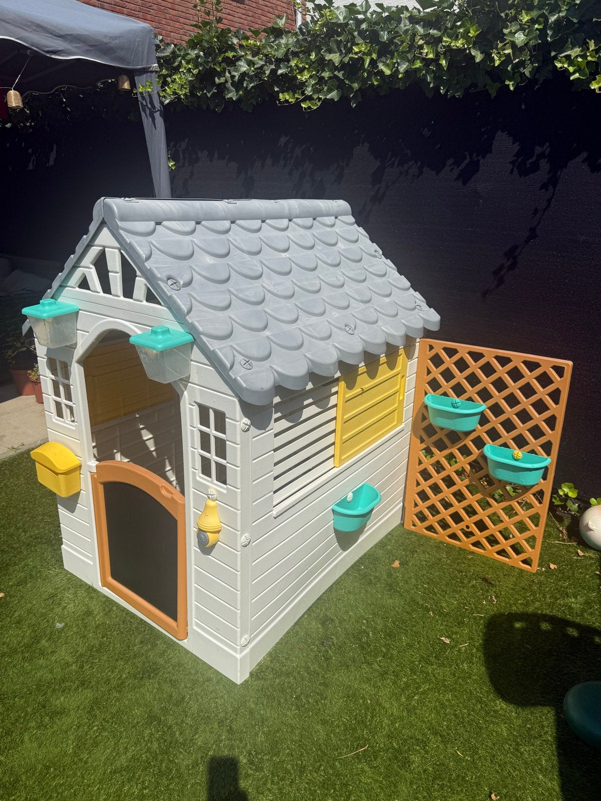 Leuk speelhuisje voor kinderen - Zo goed als nieuw!, Kinderen en Baby's, Ophalen, Zo goed als nieuw, Kunststof