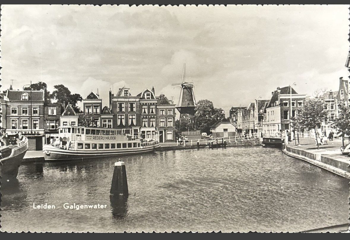 Leiden, Galgenwater met rondvaartboot, Ophalen of Verzenden, 1960 tot 1980, Ongelopen, Zuid-Holland