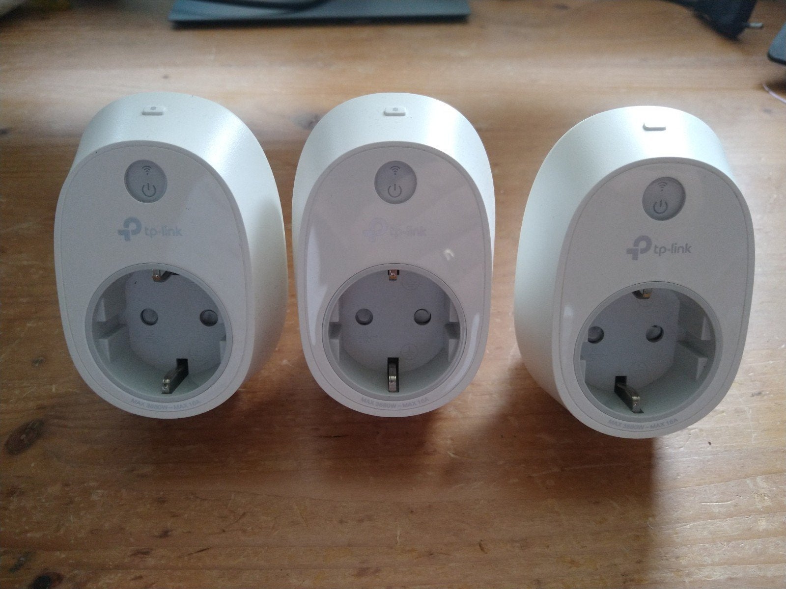 TP-Link 3 HS100 Smart Stekkers + 2 KL50 smart lampen, Ophalen of Verzenden, Zo goed als nieuw