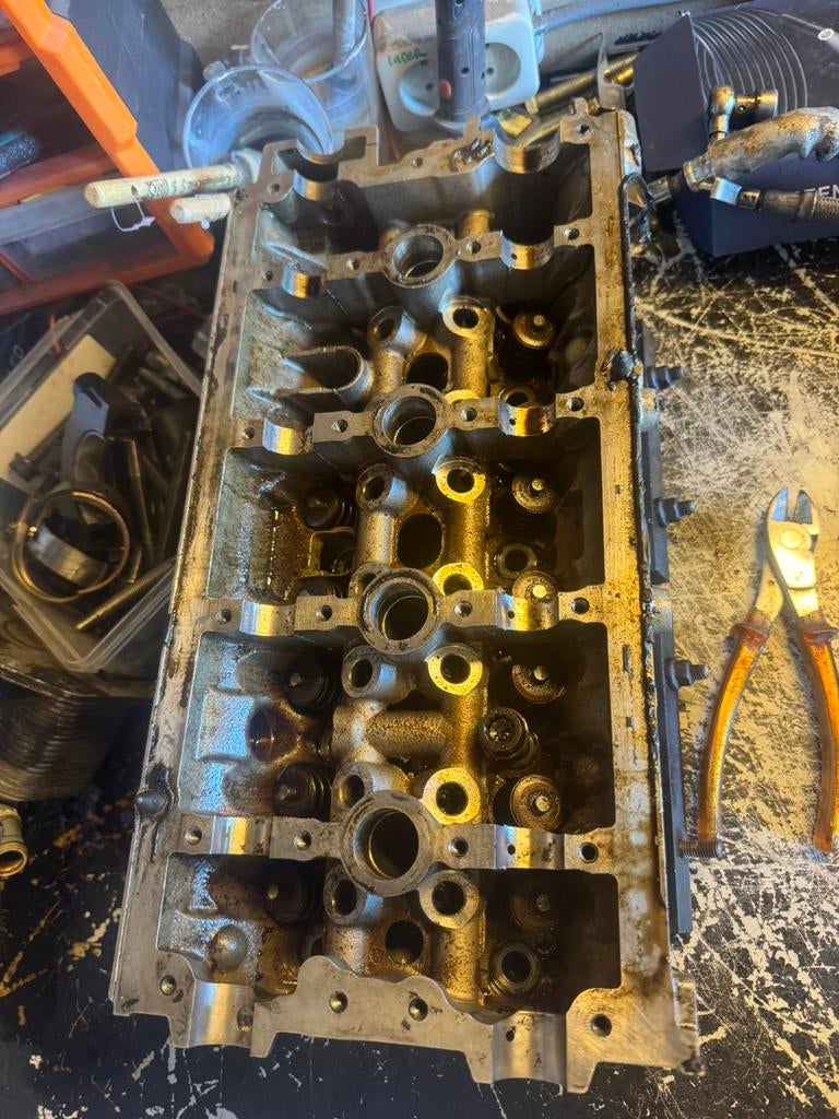 Cilinderkop cdl onderblok bwa, Ophalen, Gebruikt, Audi
