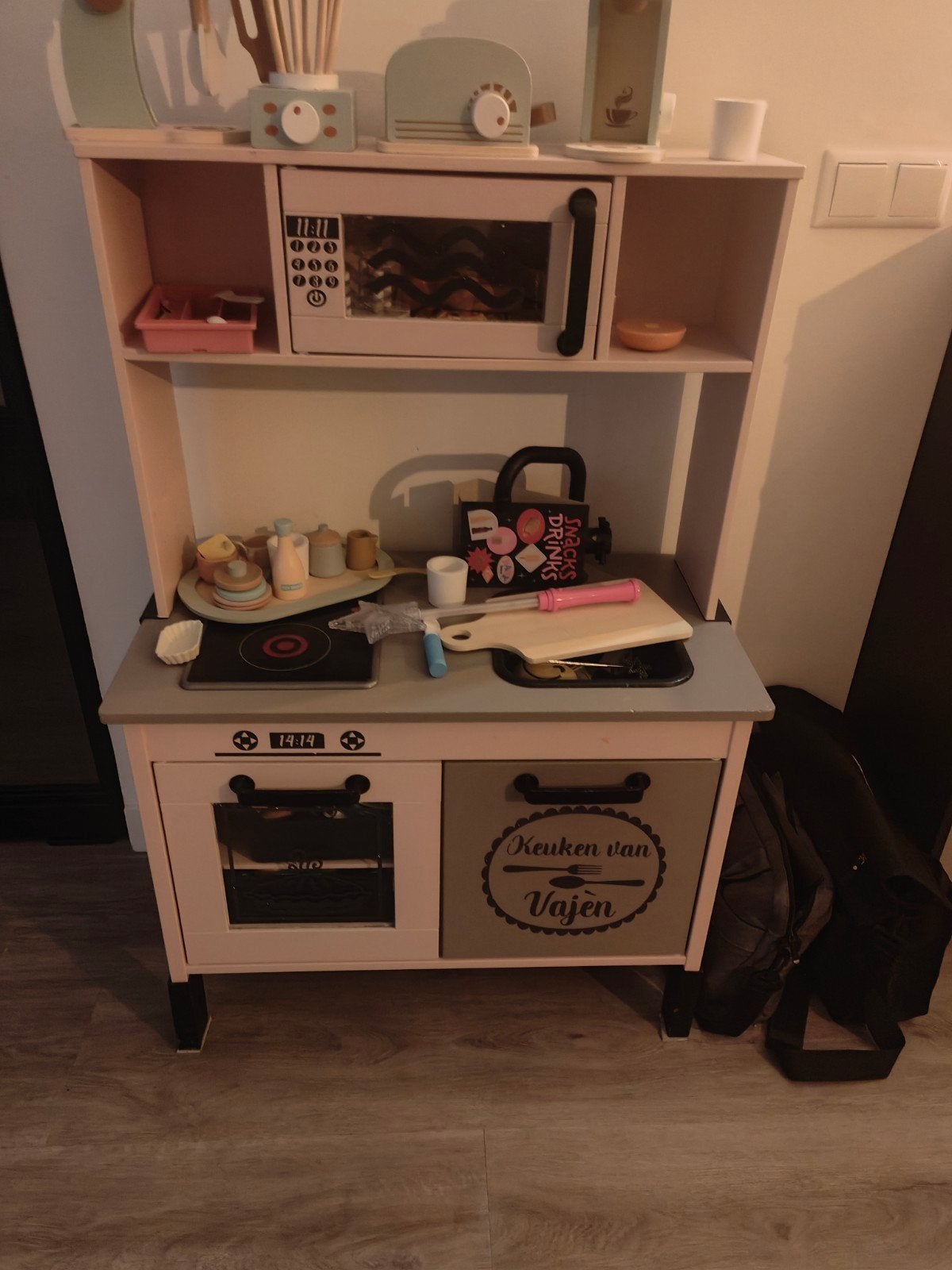 Ikea speelkeuken oud roze met veel accessoires, Kinderen en Baby's, Speelgoed | Houten speelgoed, Ophalen of Verzenden, Gebruikt