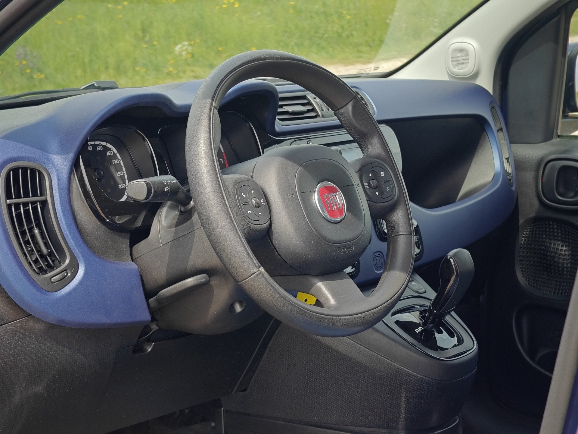 Fiat Panda 0.9 TwinAir Lounge (bj 2015, automaat), Stof, Euro 6, Panda, Origineel Nederlands