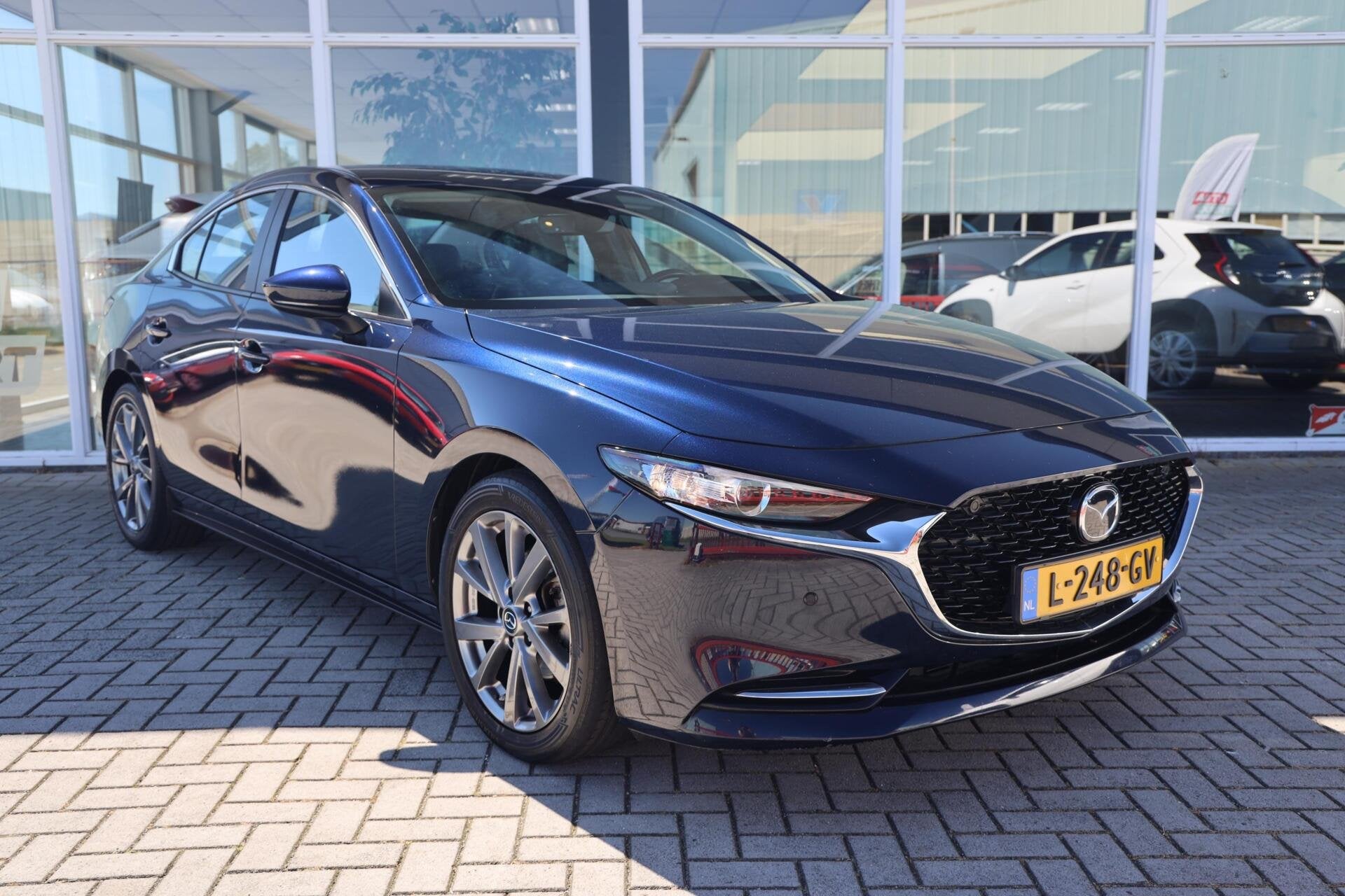 Mazda 3 2.0 e-SkyActiv-X M Hybrid 186 Comfort||Leder|Bose|HU, Auto's, Mazda, Voorwielaandrijving, 1998 cc, Gebruikt, Blauw