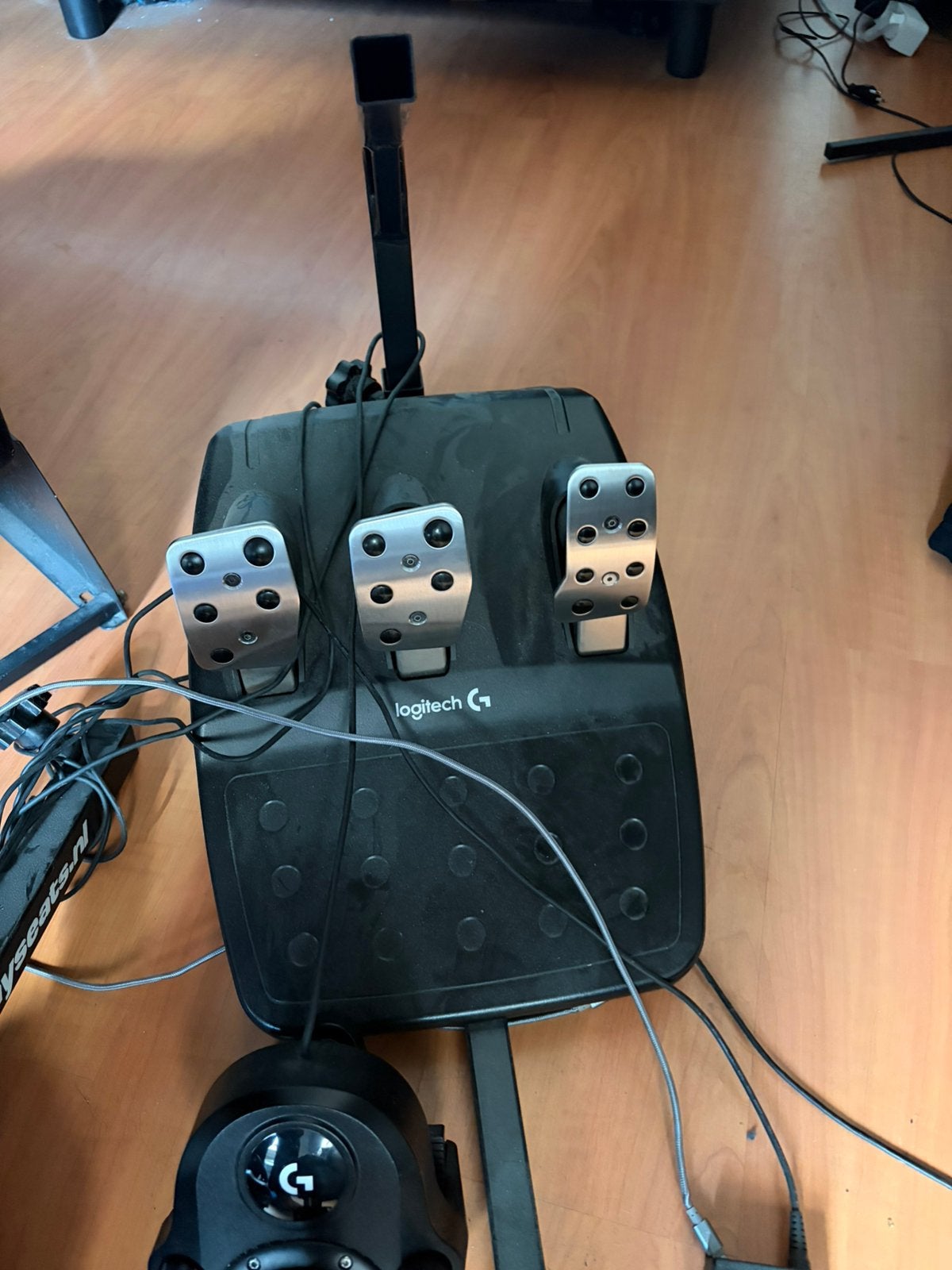 Playseat met logitech stuur en pedalen xbox, Ophalen, Gebruikt