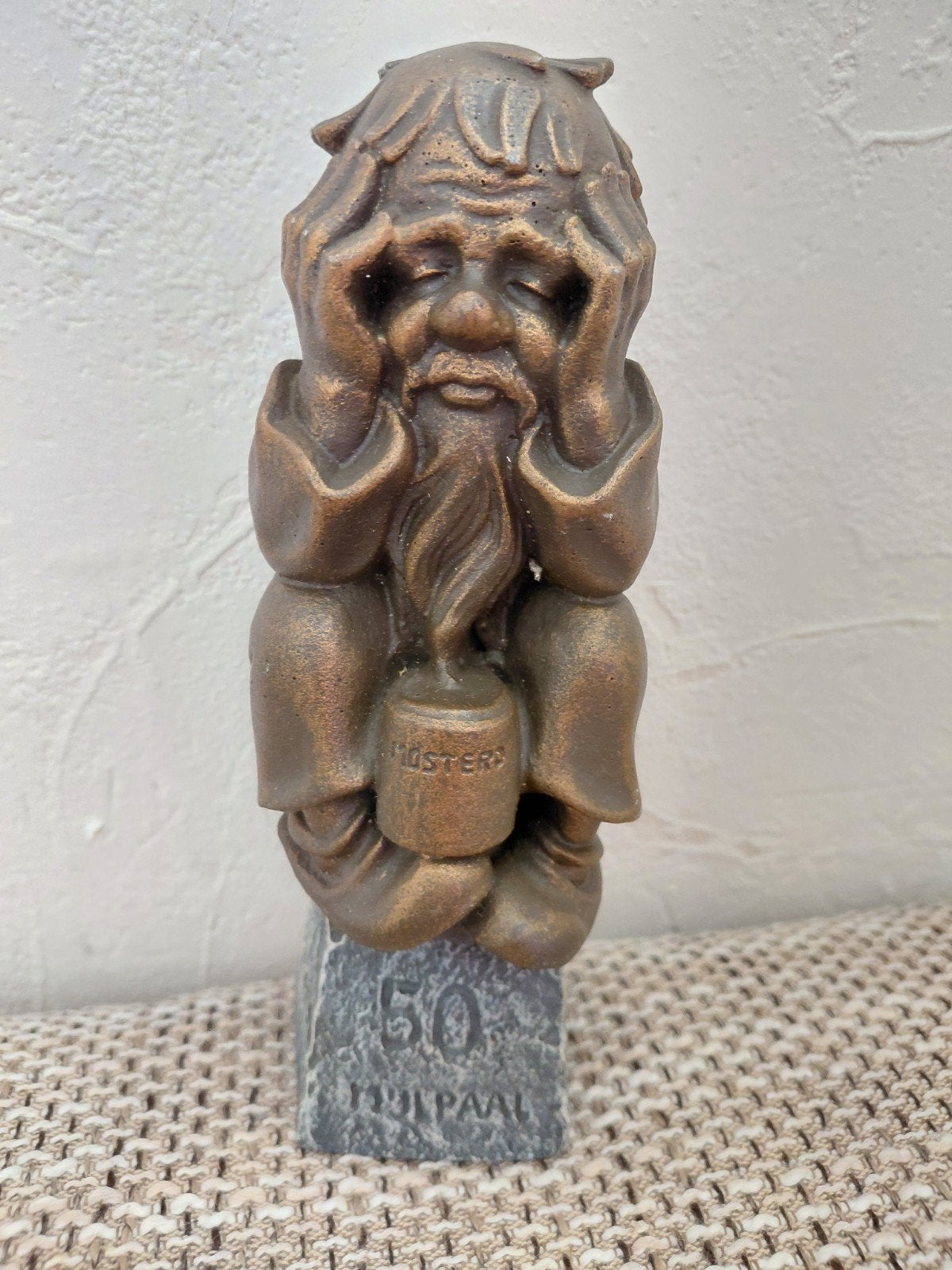 50 jaar geworden Weet waar Abraham de mosterd haalt, Minder dan 20 cm, Ophalen of Verzenden, Op sokkel, Overige materialen