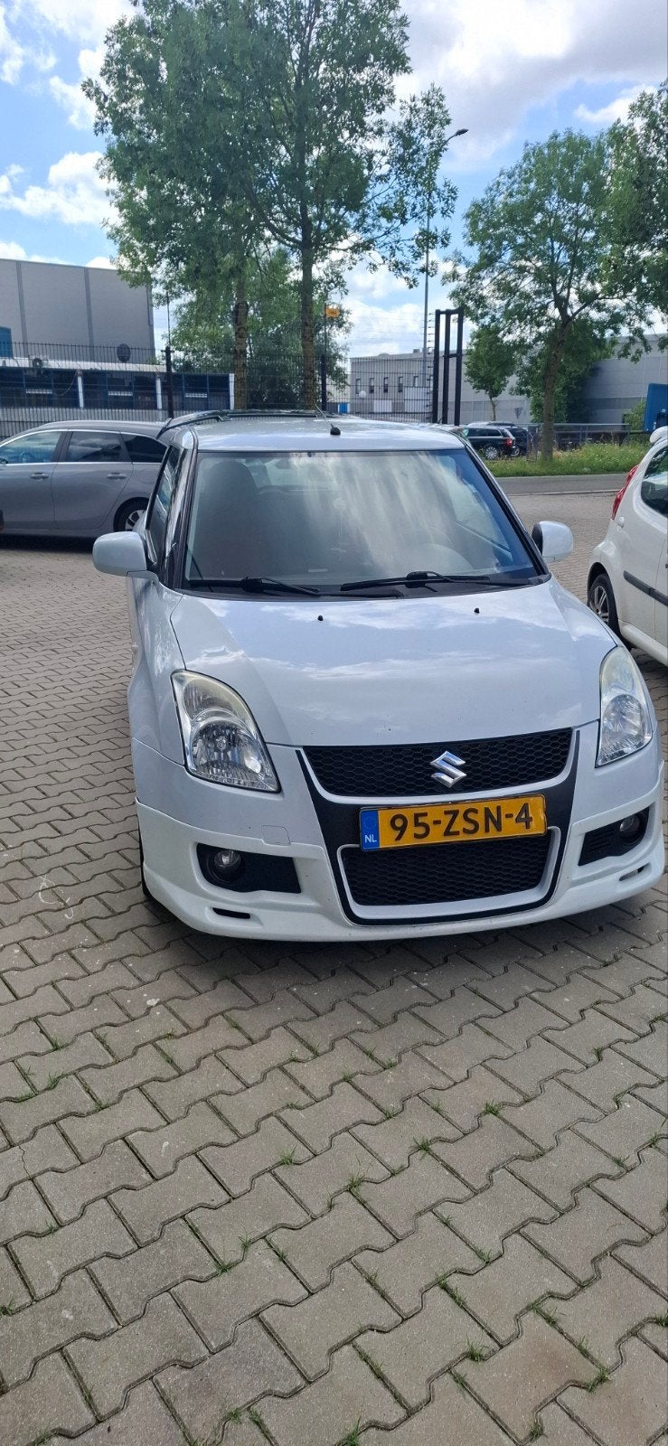 Suzuki Swift 1.6 3D Sport 2009 Wit, Voorwielaandrijving, 1005 kg, 125 pk, 40 €/maand