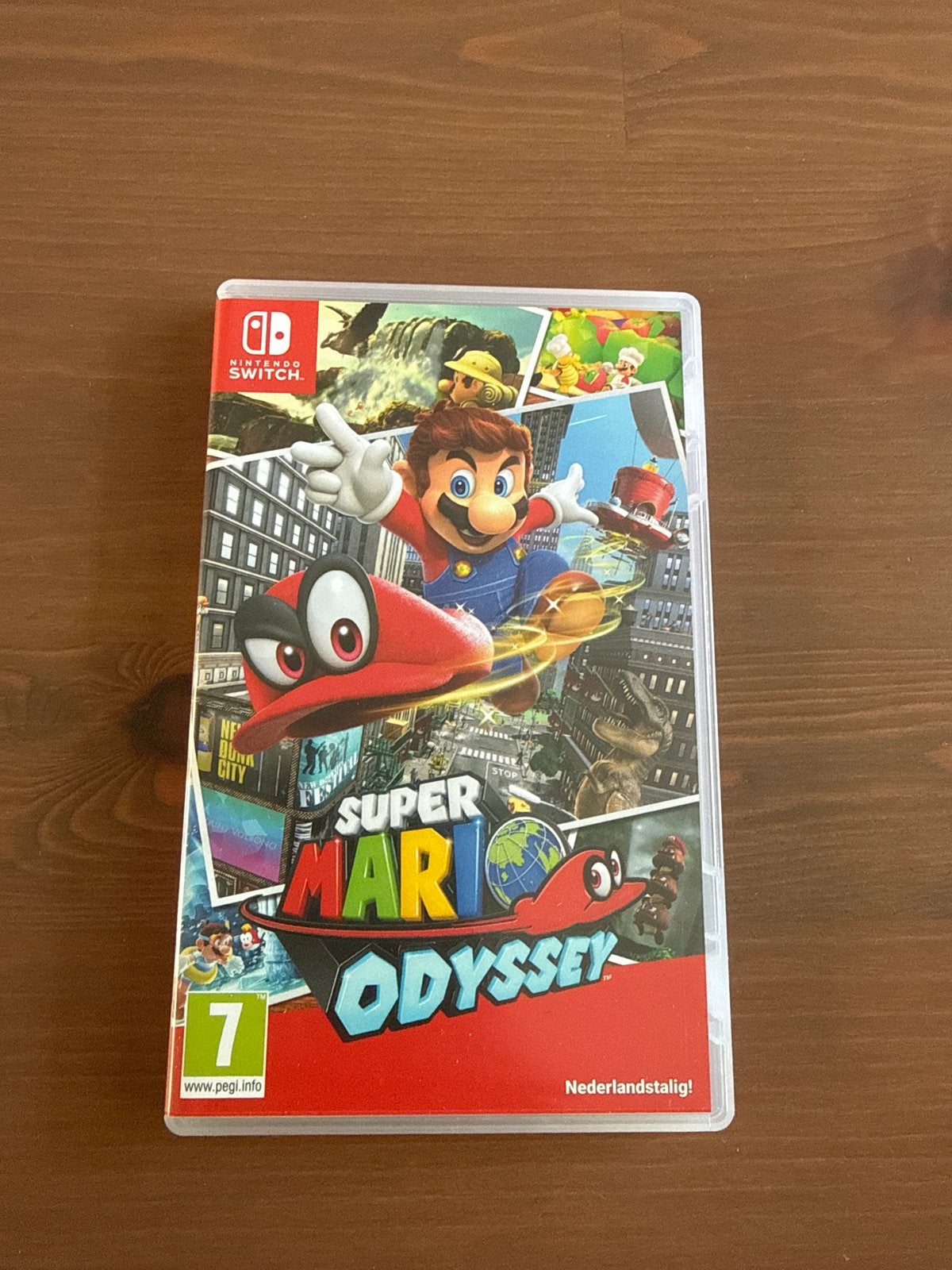 Super Mario Odyssey - Nintendo Switch, Ophalen of Verzenden, Zo goed als nieuw, Met games