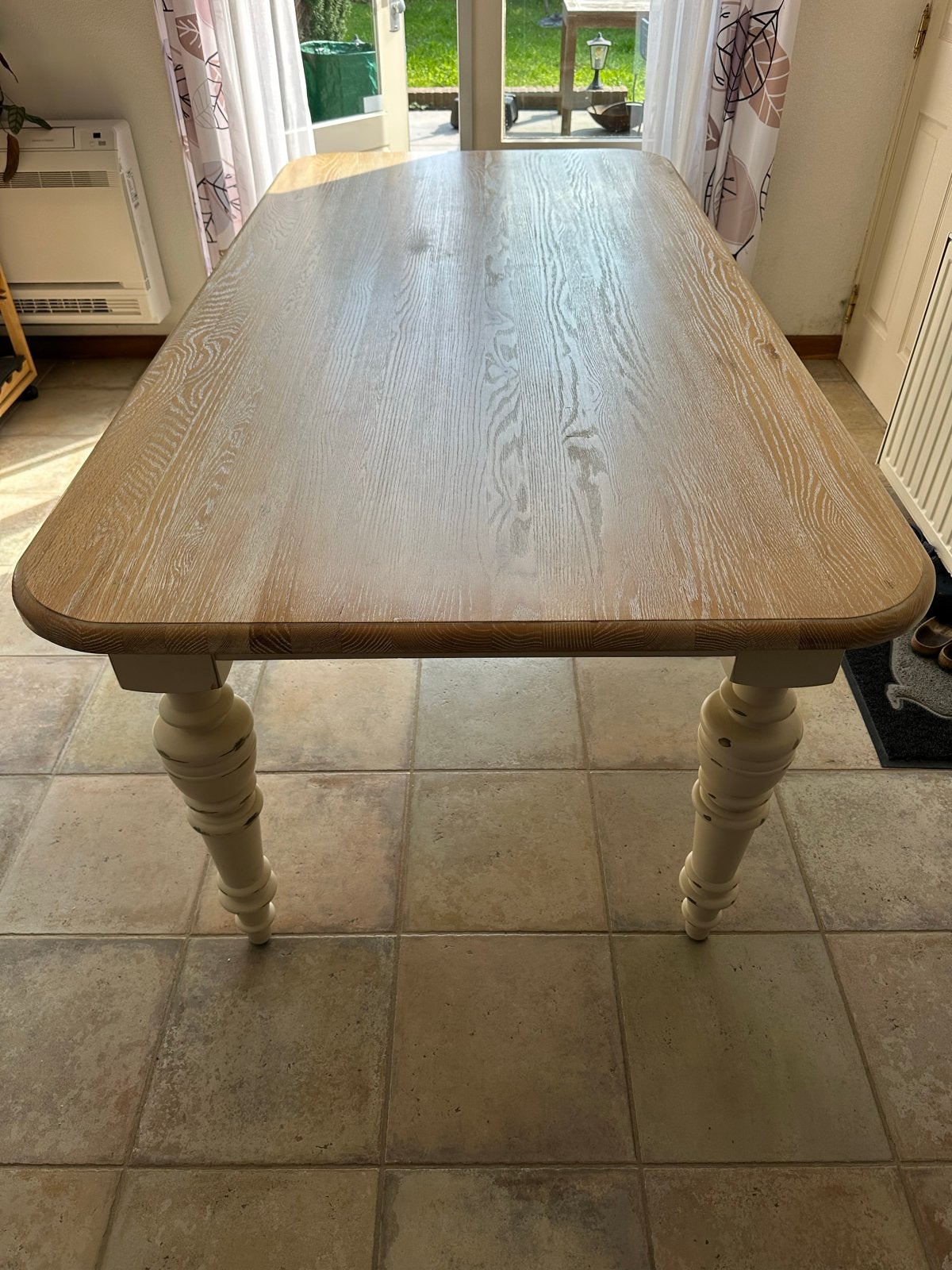 Robuuste eettafel met gedraaide poten, Ophalen, Gebruikt, Eikenhout, 50 tot 100 cm
