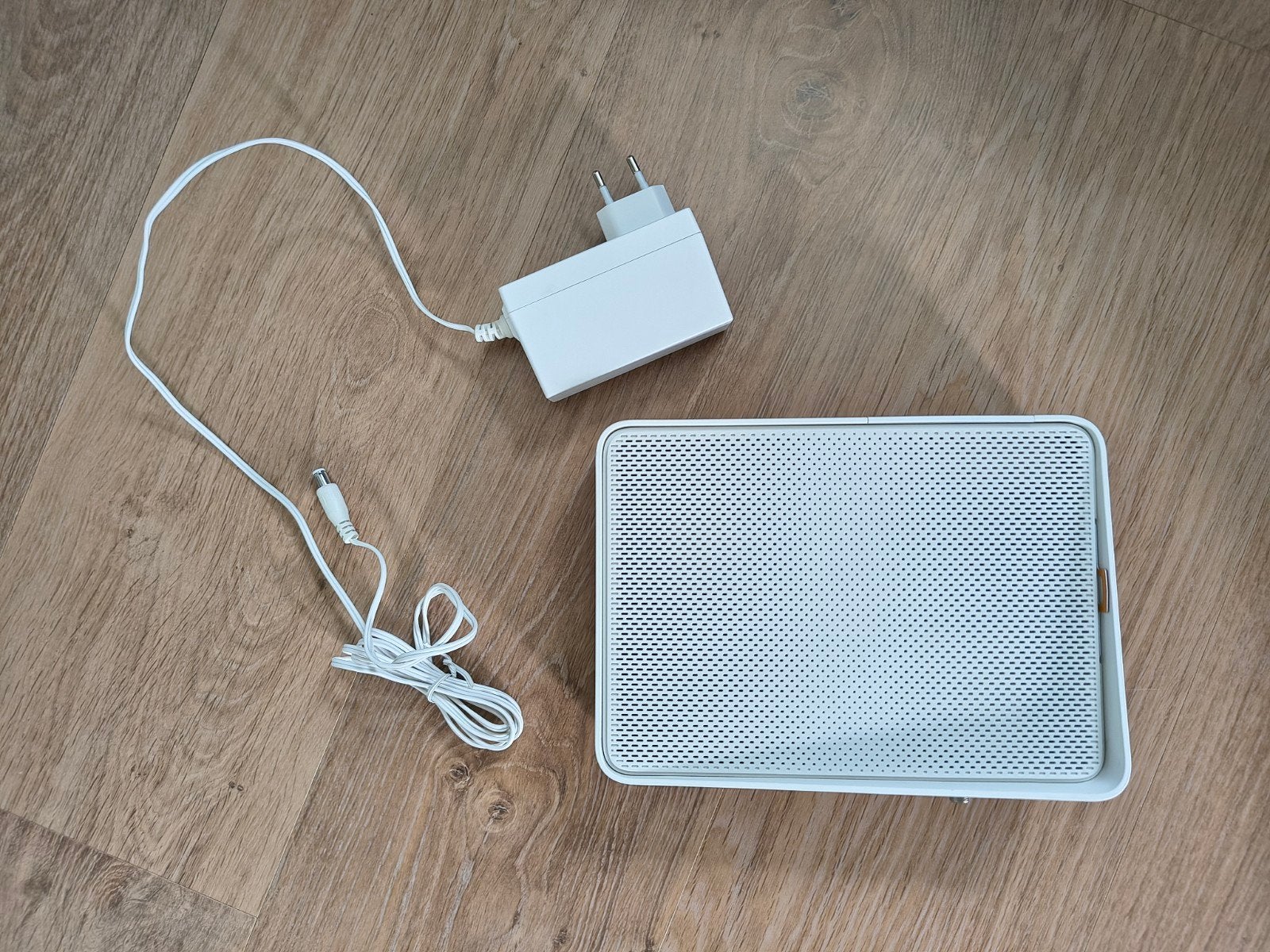 Ziggo Connectbox TG2492LG-ZG Router met modem, Computers en Software, Ophalen of Verzenden, Gebruikt, Router met modem, Ziggo