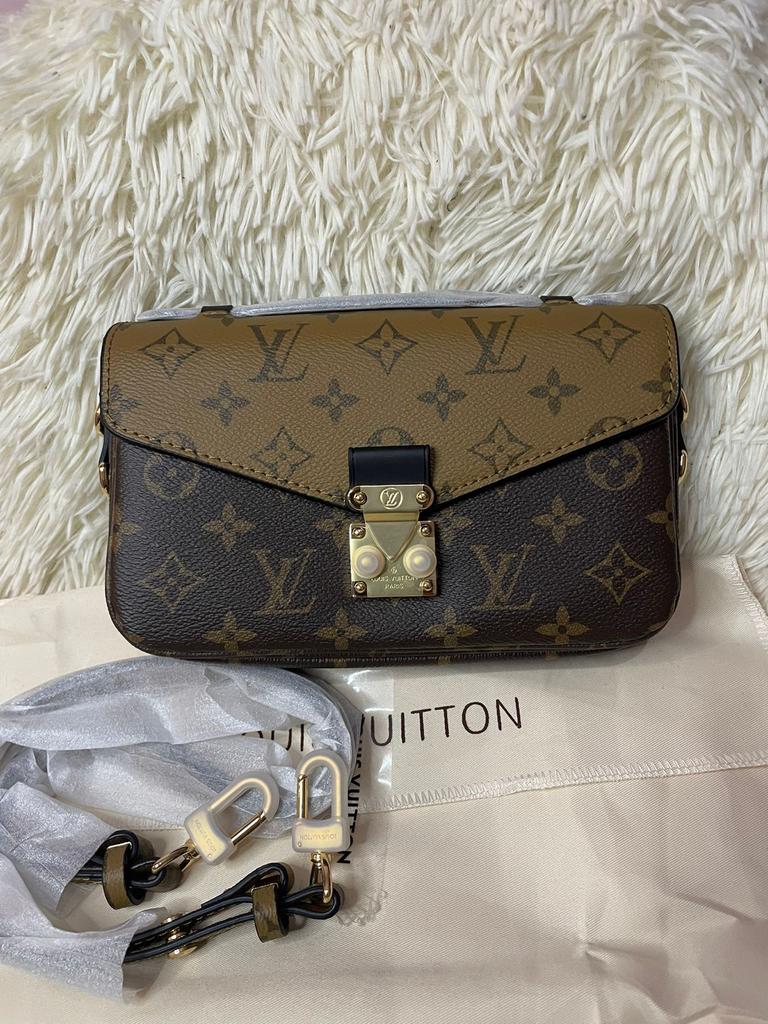 Louis Vuitton Pochette Metis Monogram Reverse, Ophalen of Verzenden, Nieuw, Bruin