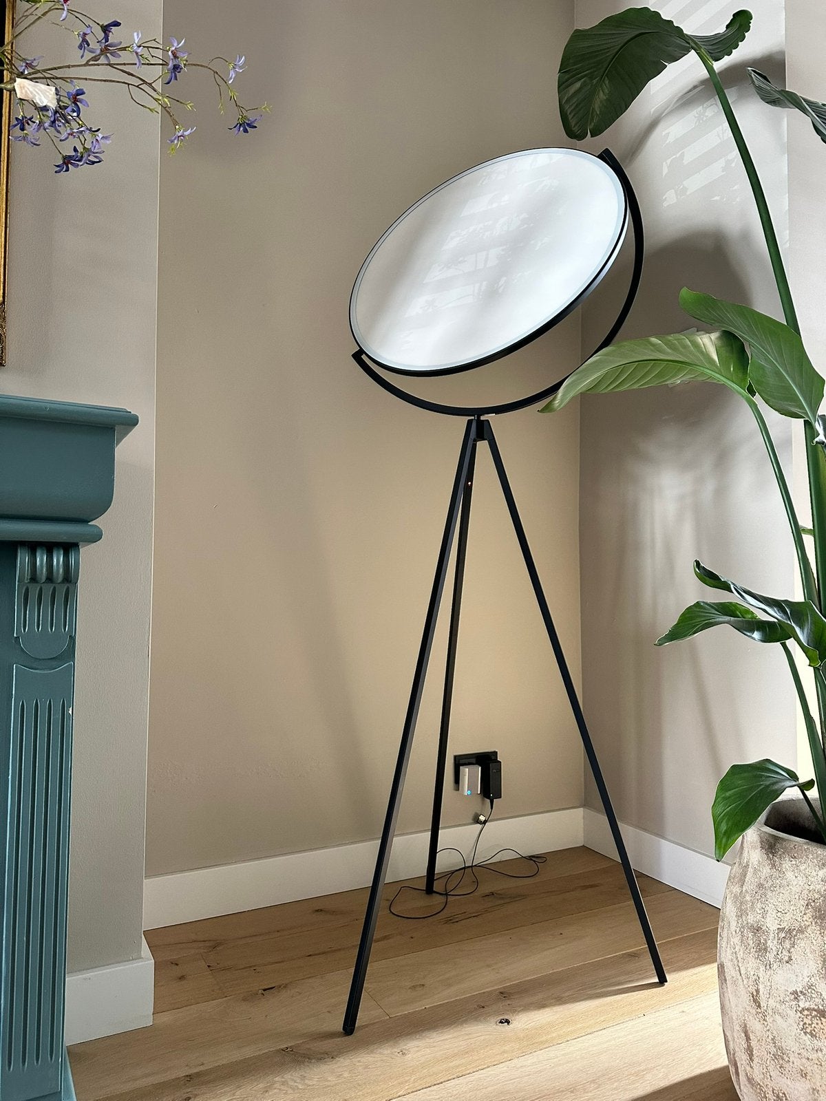 Design lamp ‘Superloon’ - Merk ‘Floss’, Huis en Inrichting, Lampen | Vloerlampen, Ophalen, Zo goed als nieuw