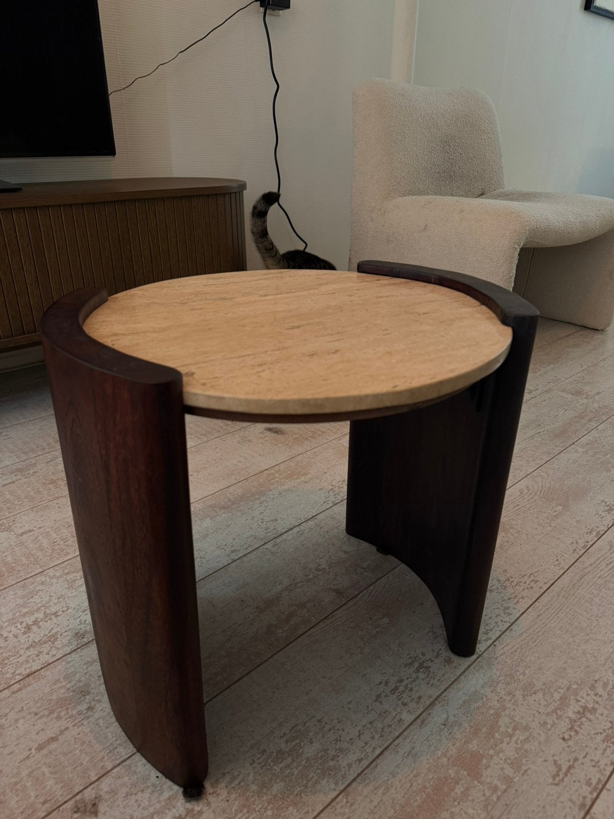 Bijzettafel Studio LIVIT walnoot, Ophalen, Zo goed als nieuw, Rond, 50 tot 100 cm