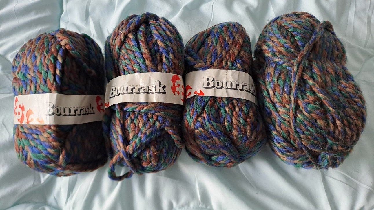 4 bollen vintage 3 Suisses "Bourrask" – Dik gemêleerd garen, Hobby en Vrije tijd, Breien of Haken, Bourrasque Courtaulds, Onbekend