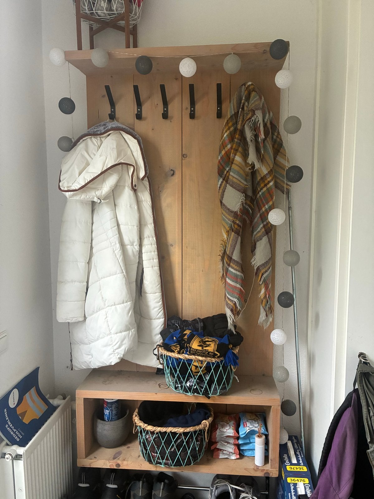 Houten wandkapstok met opbergruimte, Gebruikt, 150 tot 200 cm, Hout, Ophalen